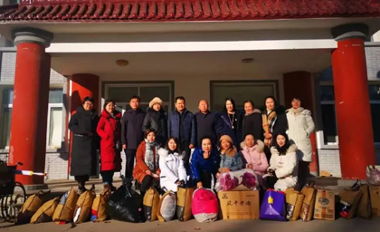 呼市女商會(huì)送溫暖、獻(xiàn)愛(ài)心、助力鄉(xiāng)村振興